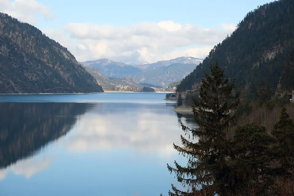 Achen Lake 2