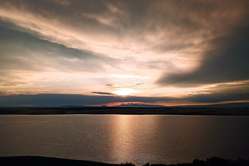 Sunset near Akhurjain Reservoir, Armenian-Turkish border 01