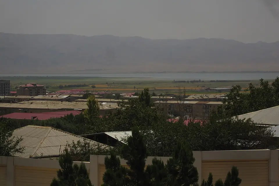 Aras reservoir from Nakhchivan city 1