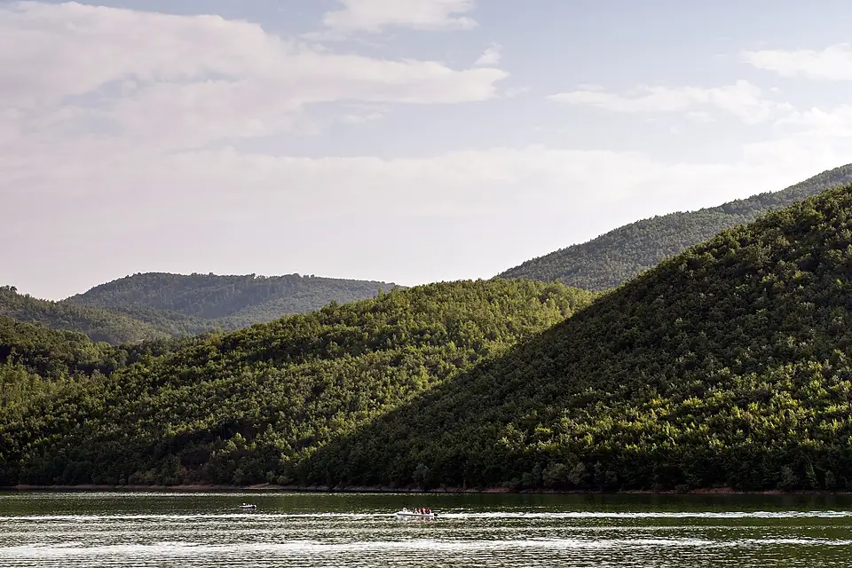 Batlava lake iii