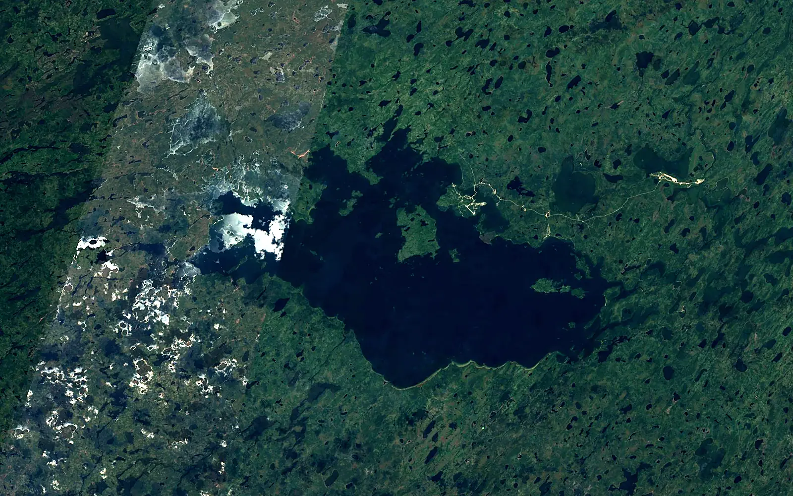 Big Trout Lake seen from space (Sentinel-2)