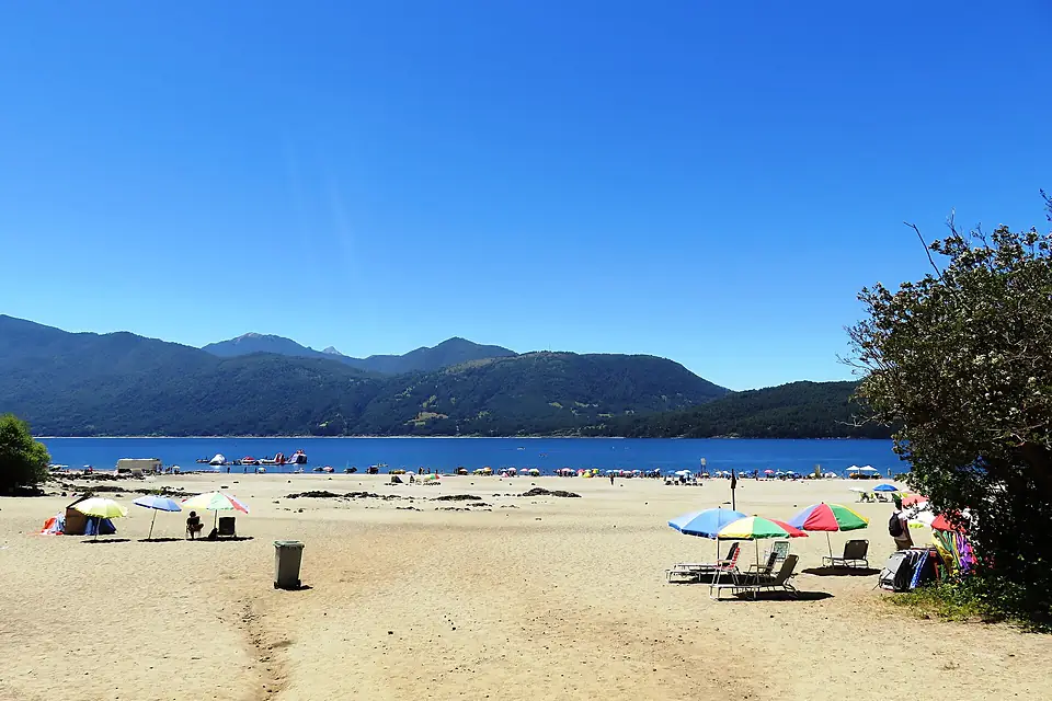 1085LagoCaburgua