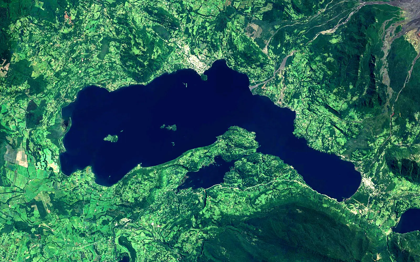 Calafquén Lake seen from space (Sentinel-2)