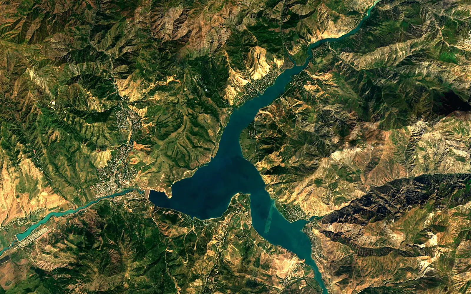 Charvak Lake seen from space (Sentinel-2)