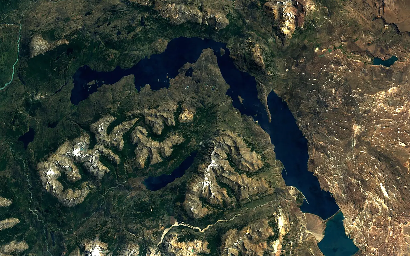 Cochrane/Pueyrredón Lake seen from space (Sentinel-2)