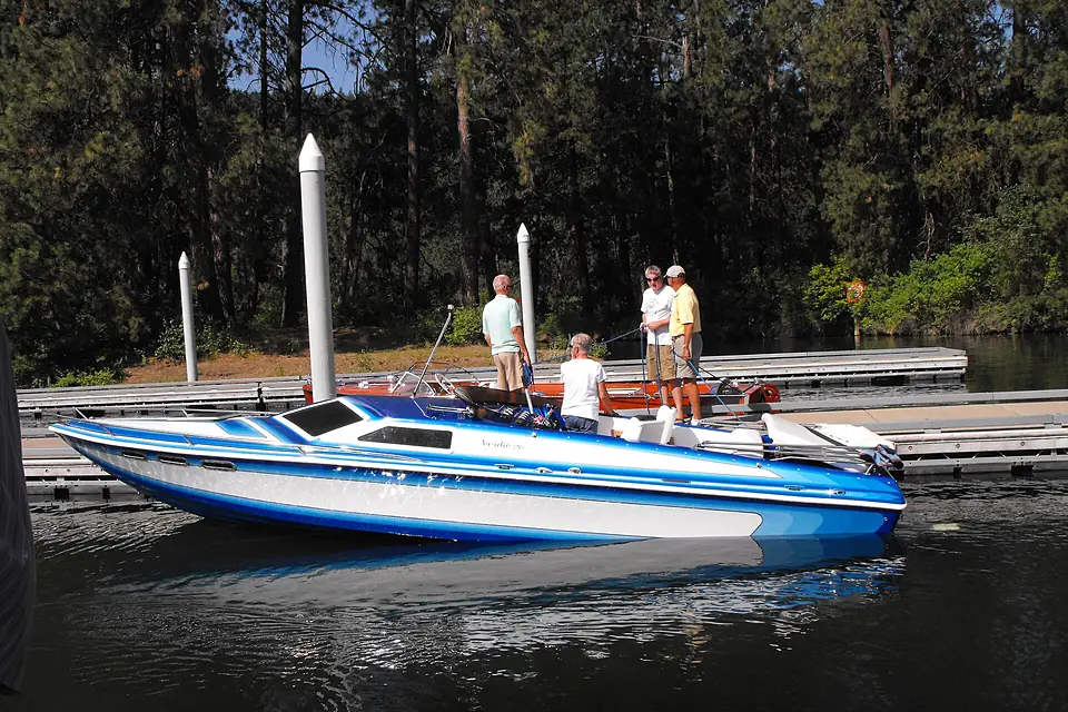 Boaters at Blackwell Island launch (38886244500)