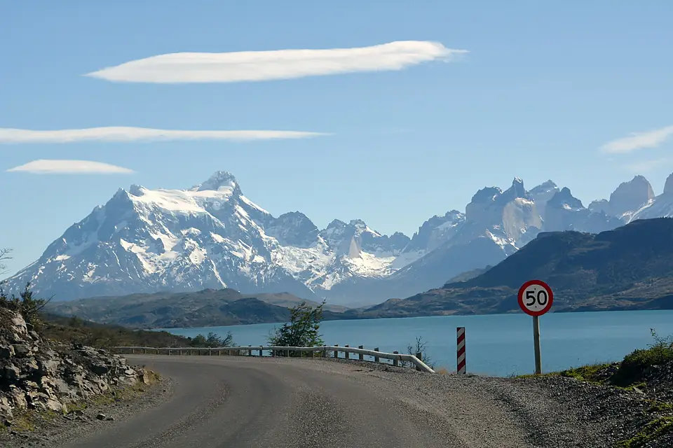 Cuernos del Paine (Lago el Toro) - panoramio
