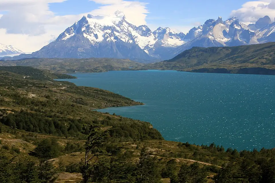 Lago del Toro (cropped)