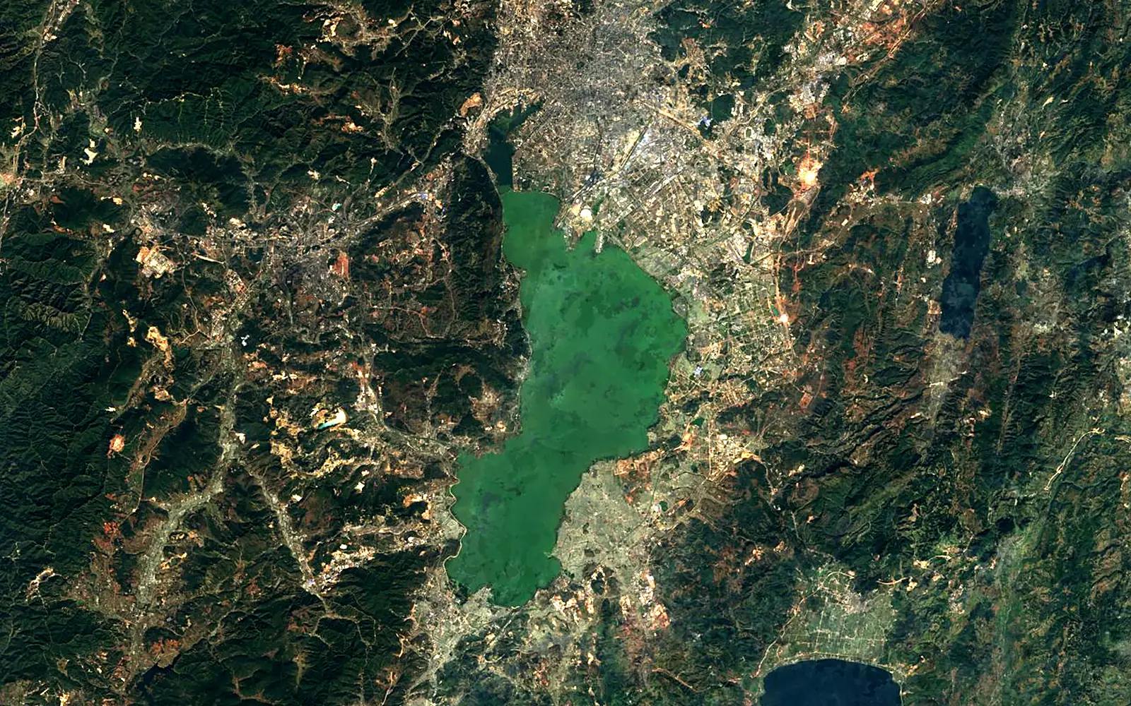 Dian Lake seen from space (Sentinel-2)