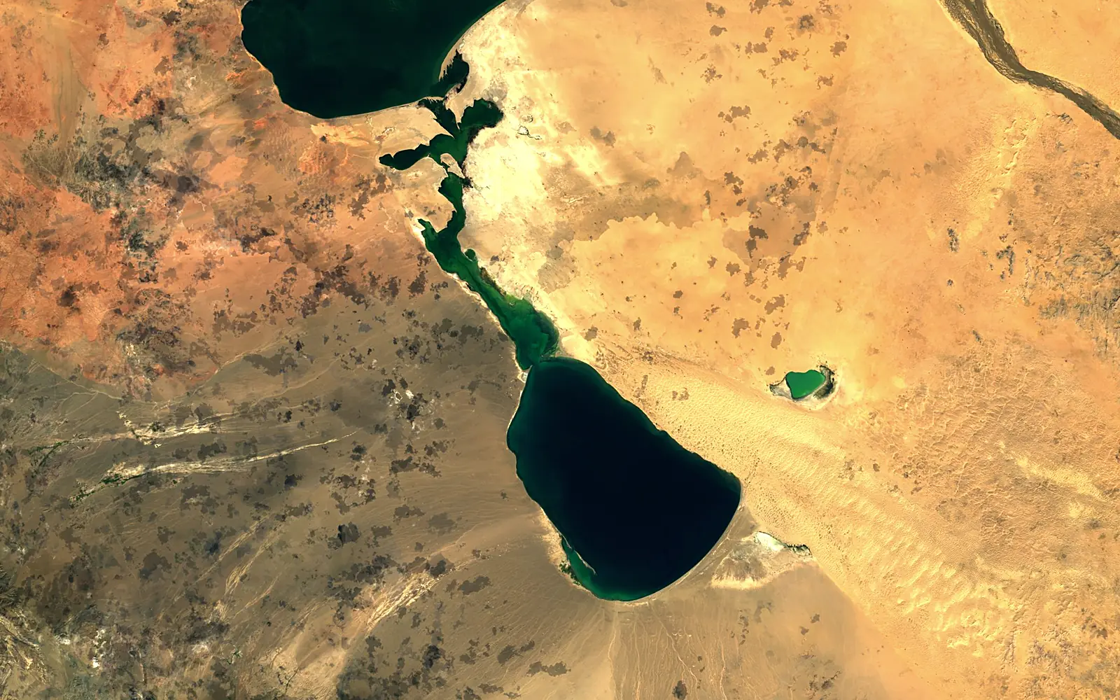 Dörgön Lake seen from space (Sentinel-2)
