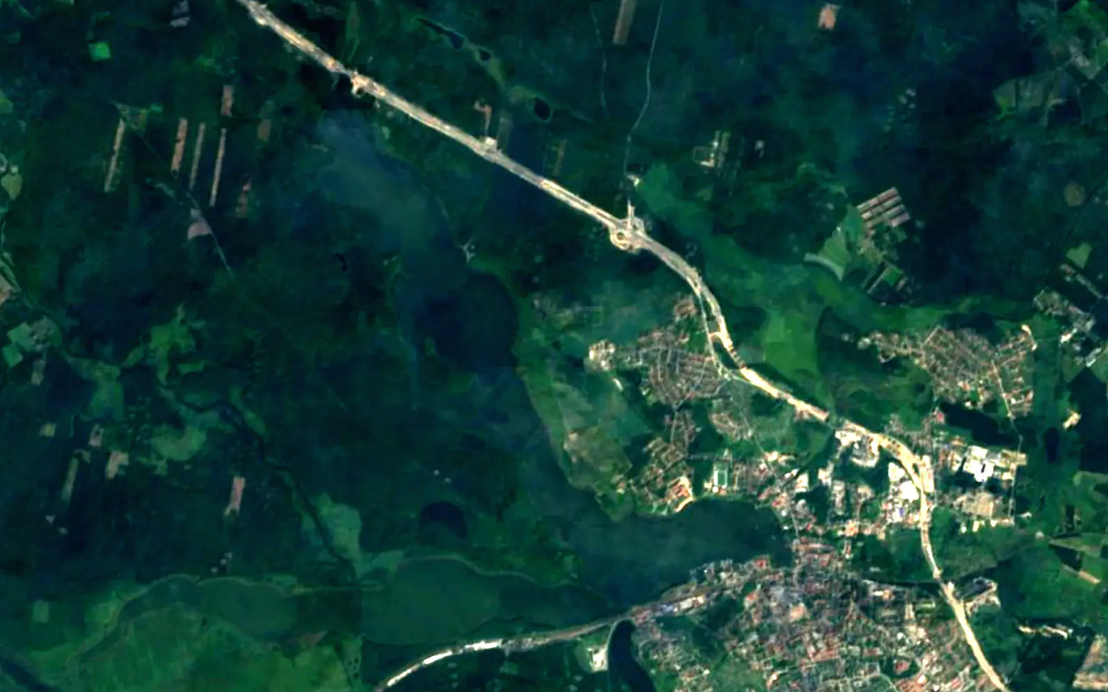 Drwęckie Lake seen from space (Sentinel-2)