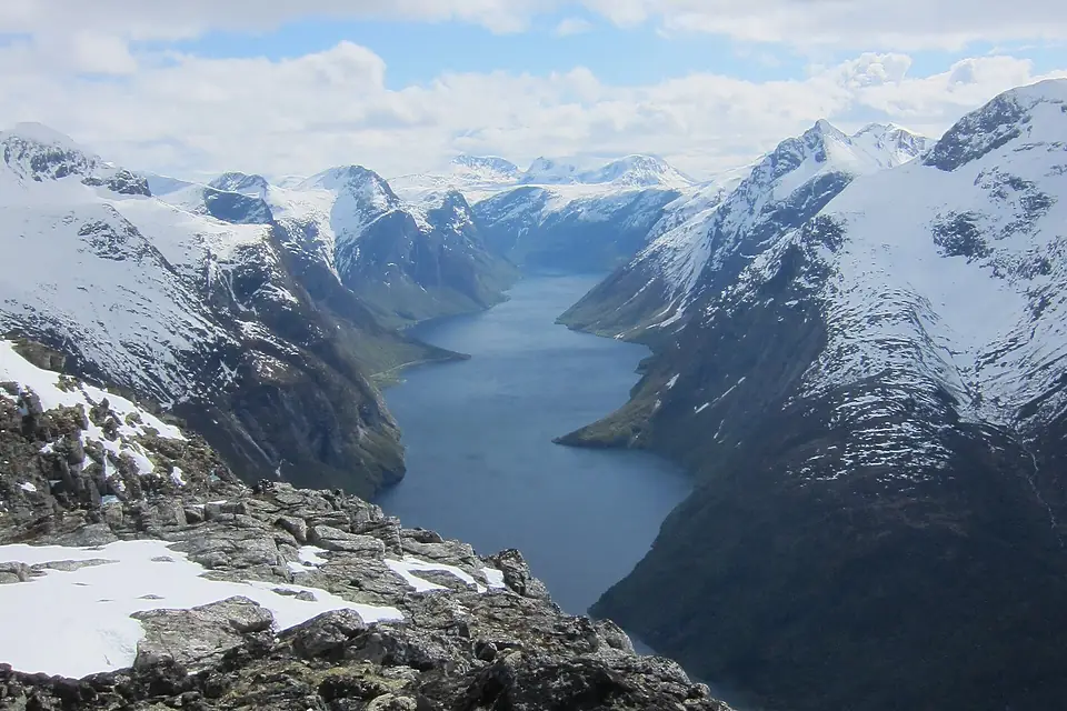Eikesdalsvatnet