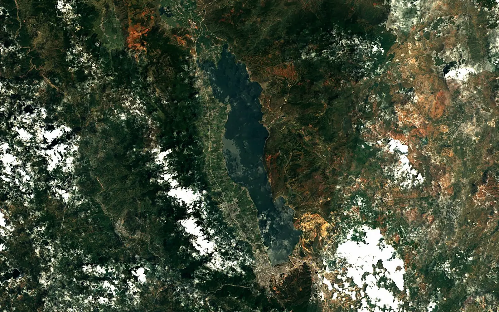 Erhai Lake seen from space (Sentinel-2)