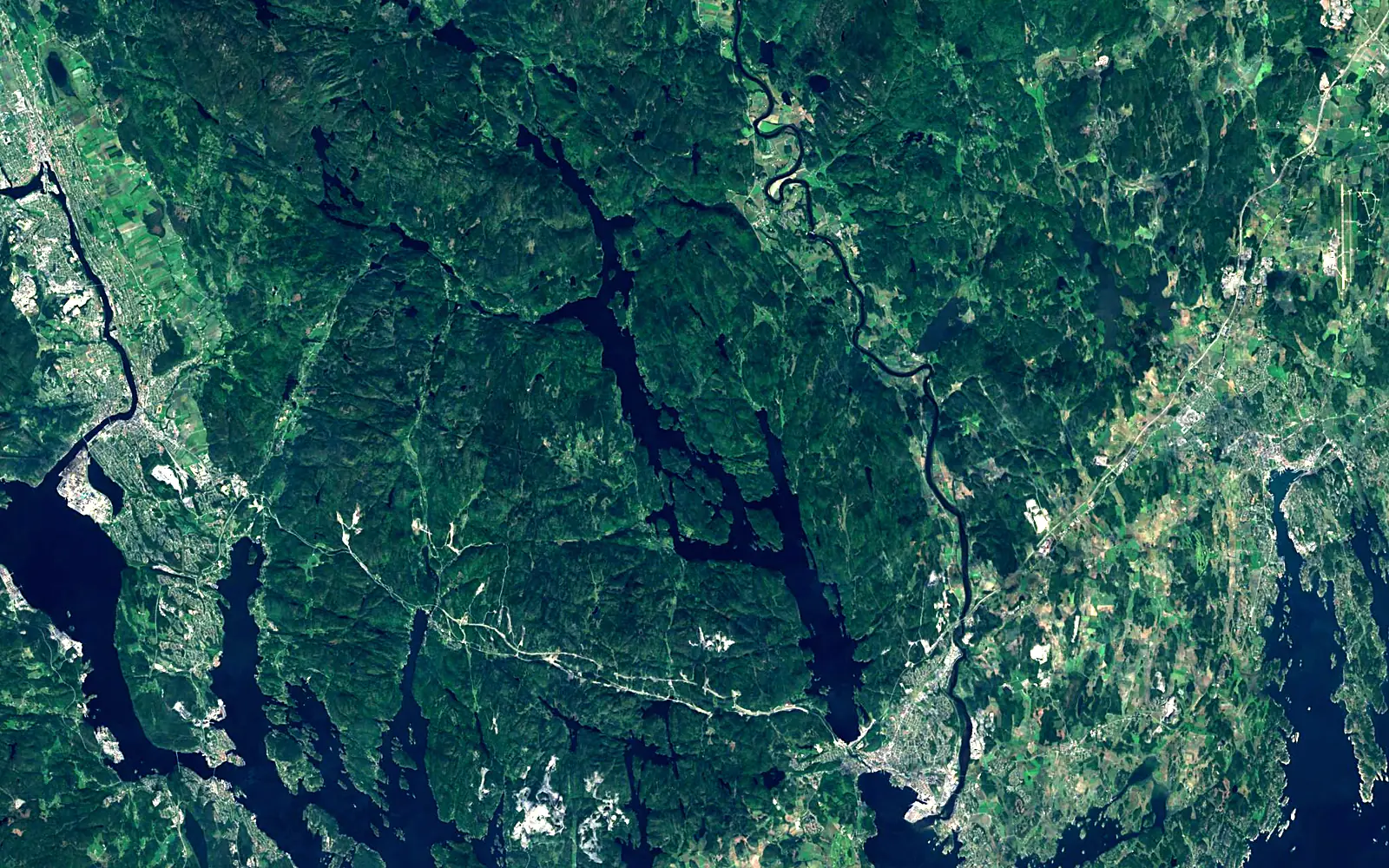 Farris seen from space (Sentinel-2)