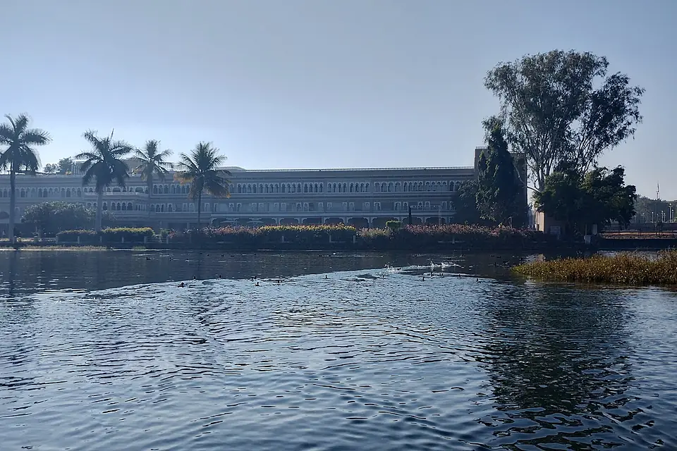 Fateh Sagar Lake (18528)
