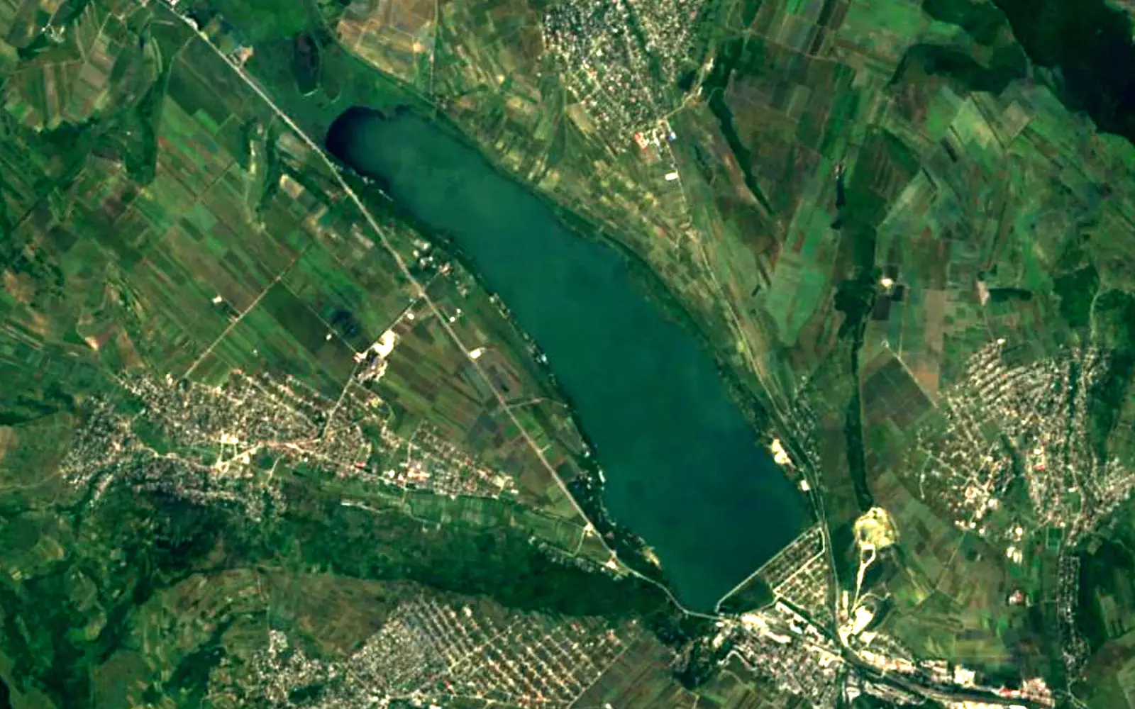 Ghidighici Reservoir seen from space (Sentinel-2)