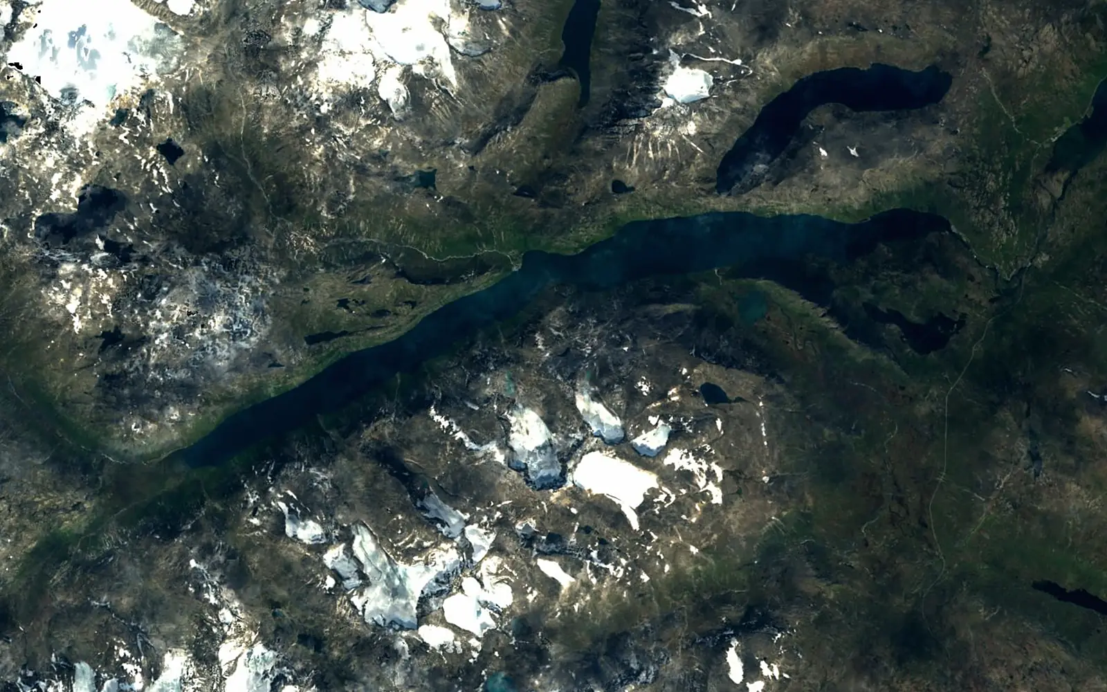 Gjende seen from space (Sentinel-2)