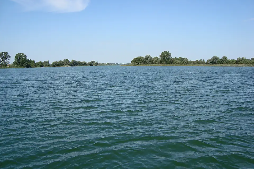 Goplo from ferry 2008-08