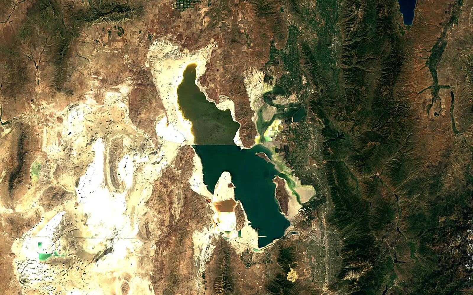 Great Salt Lake seen from space (Sentinel-2)