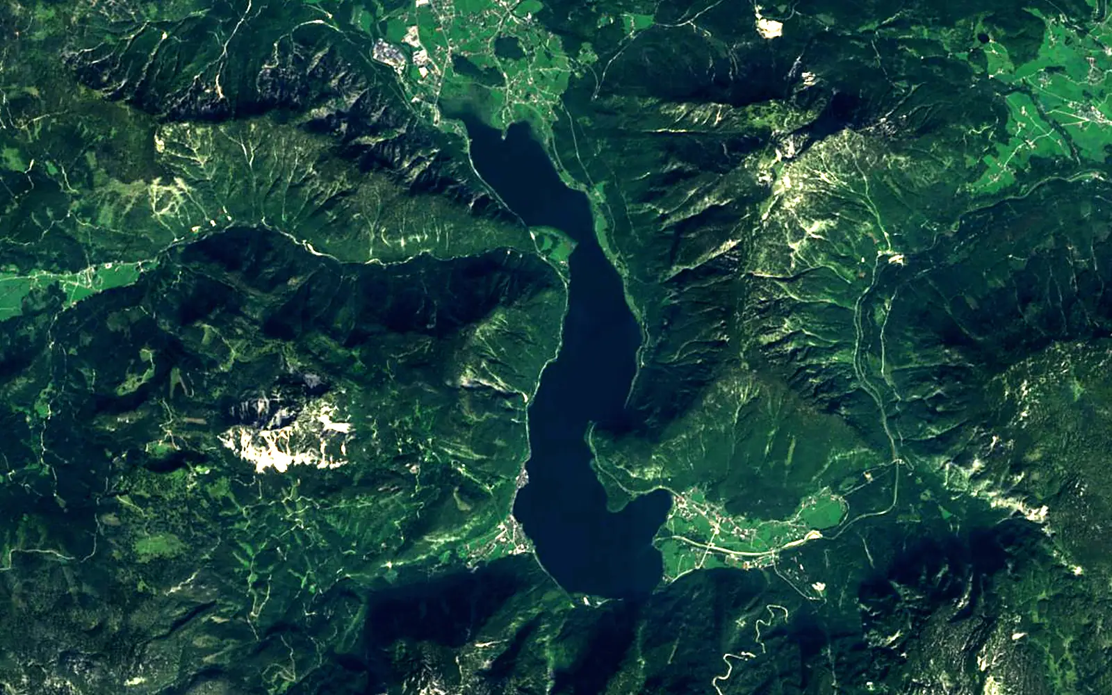 Hallstätter See seen from space (Sentinel-2)