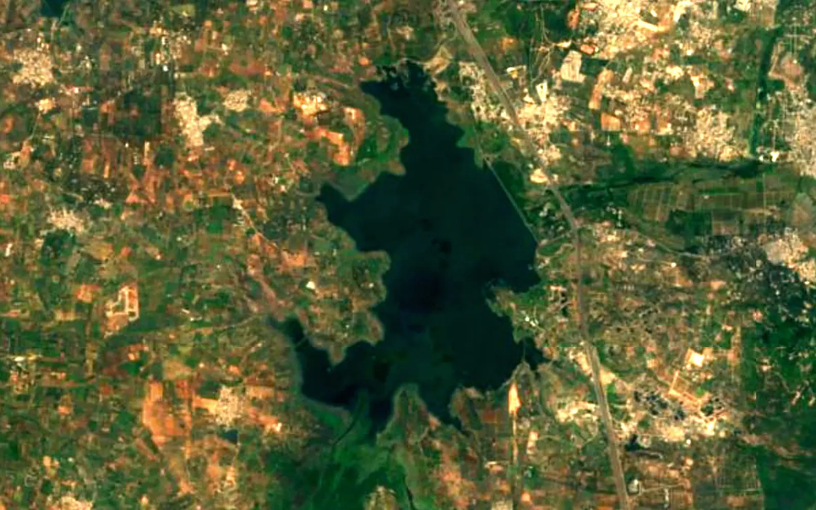 Himayat Sagar seen from space (Sentinel-2)