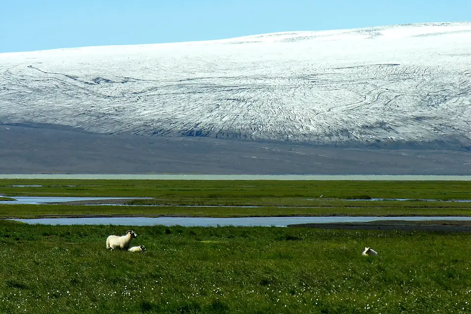 Glacier Lake Hvítárvatn - panoramio