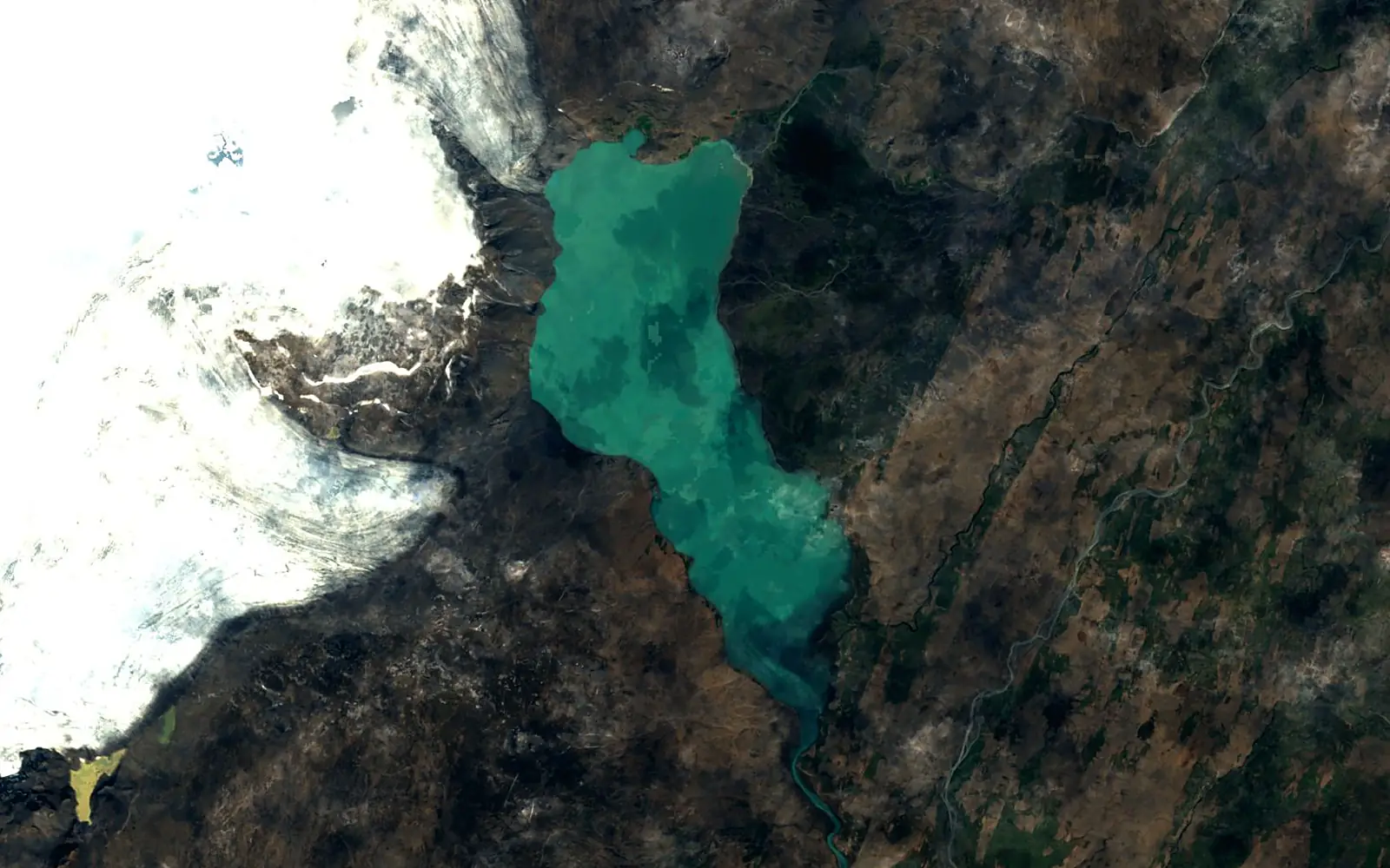 Hvítárvatn seen from space (Sentinel-2)