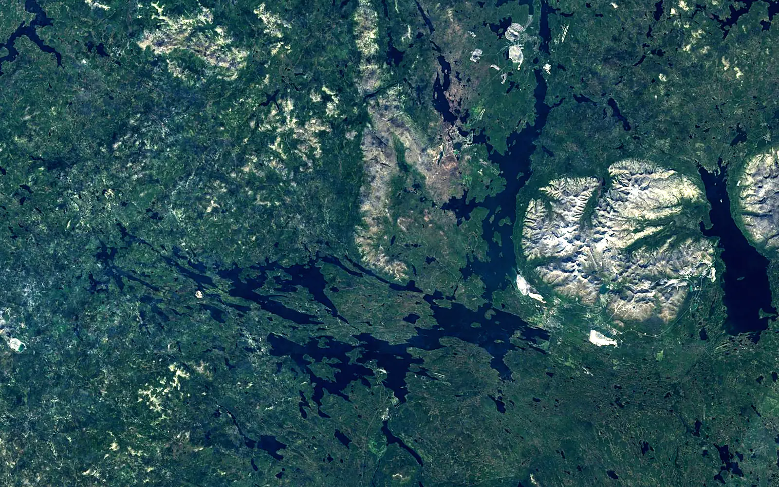 Imandra seen from space (Sentinel-2)
