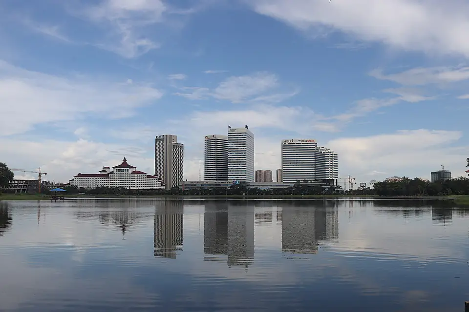 IMG 1088-01 Inya Lake view