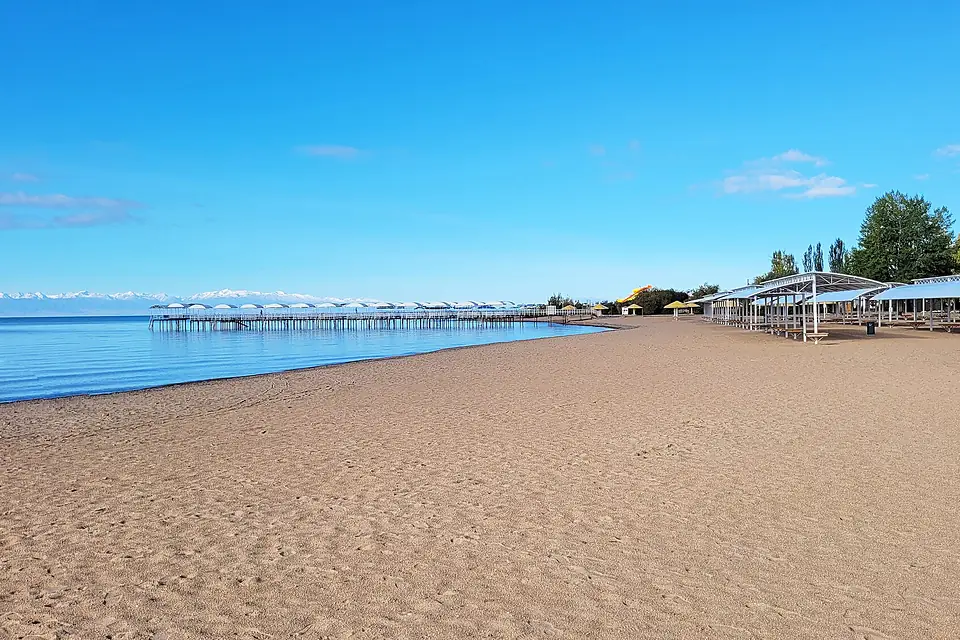 Beach in Kurskoe, Kirghizistan 01