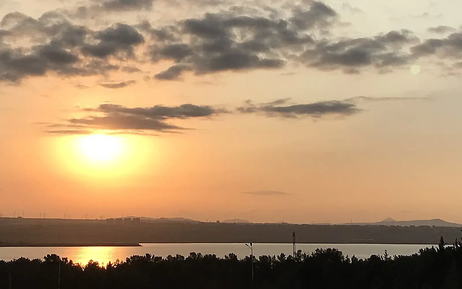 Jeyranbatan reservoir (cropped)