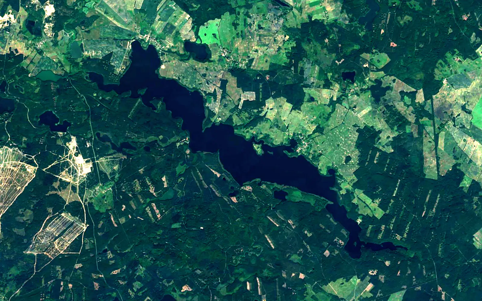 Jezioro Lubie seen from space (Sentinel-2)