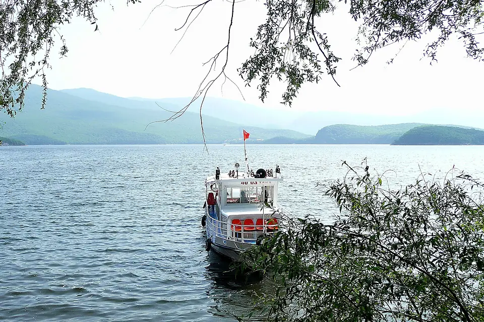 Jingbo Lake 鏡泊湖 - panoramio (2)