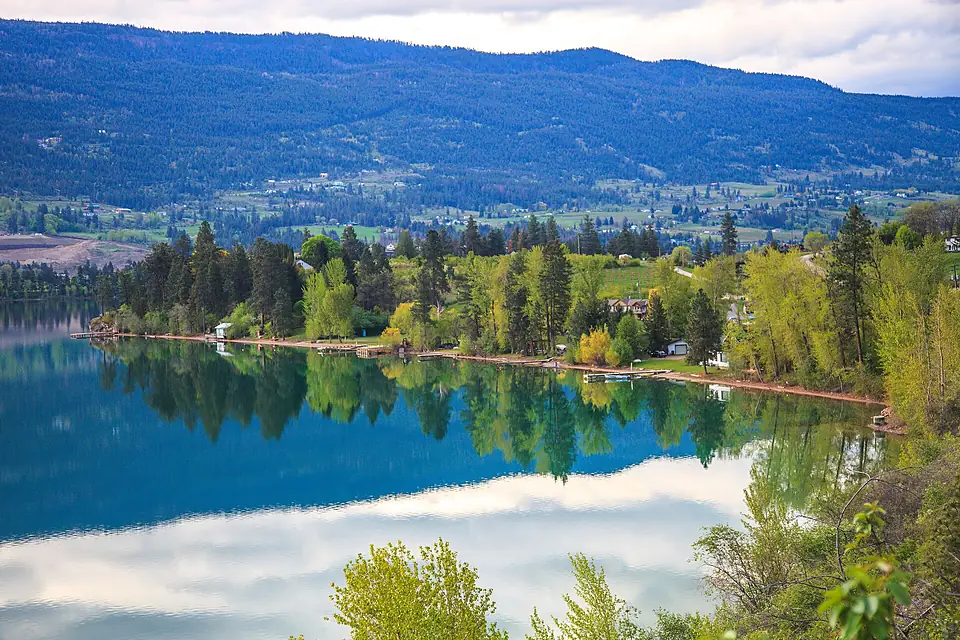 Reflections on Kalamalka Lake near Oyama, BC (16032810838)