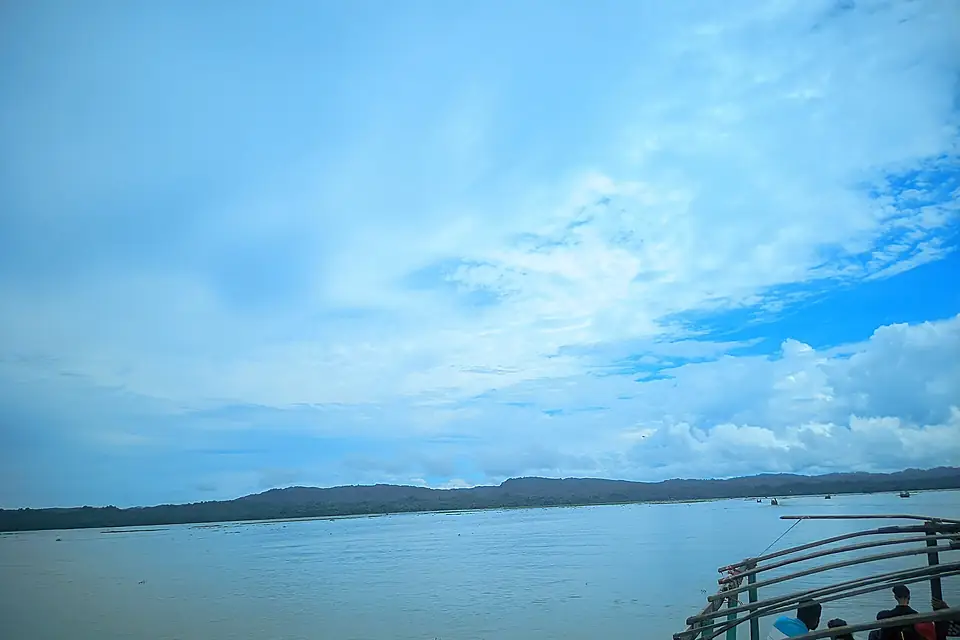 A day at Kaptai lake 01