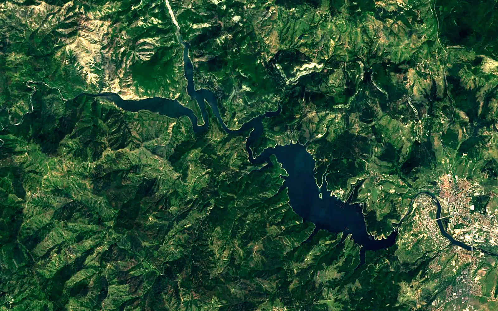 Kardzhali Reservoir seen from space (Sentinel-2)