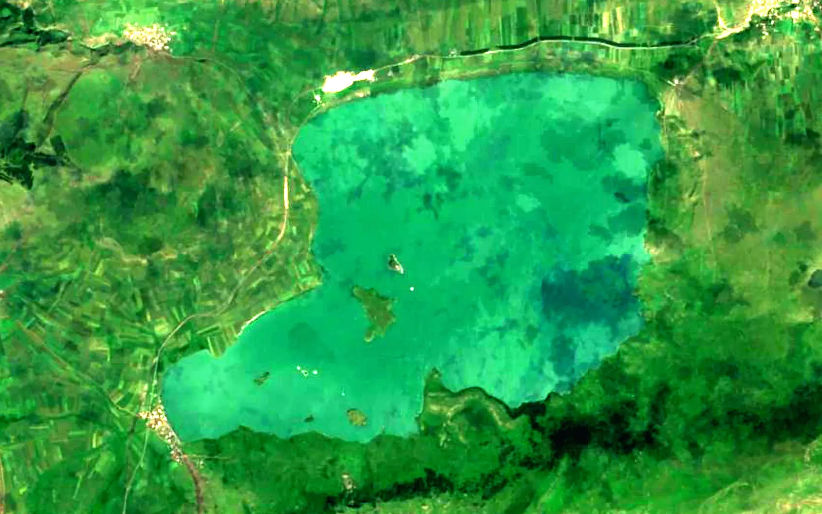 Kartsakhi Lake seen from space (Sentinel-2)