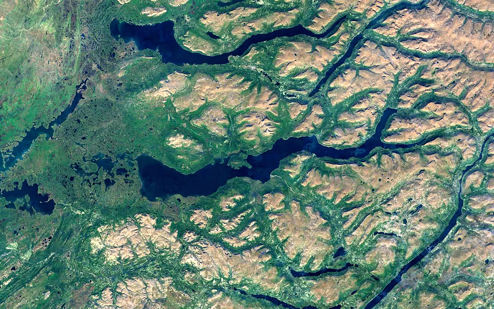 Khantayskoye Lake seen from space (Sentinel-2)
