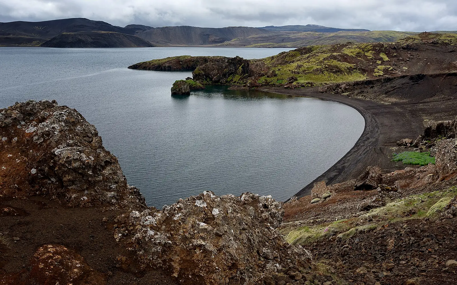 Lake Kleifarvatn, Iceland (41495264840)
