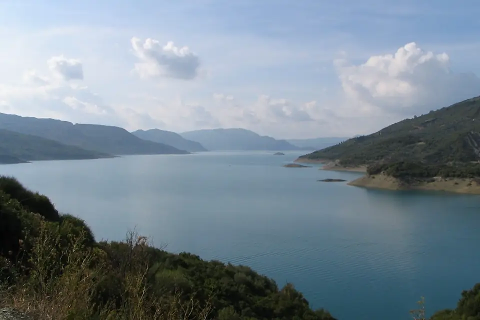 Kremasta Lake