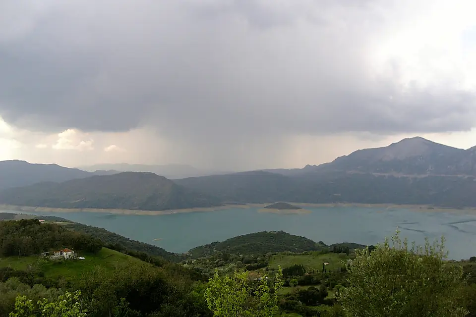 Kremasta Lake 02