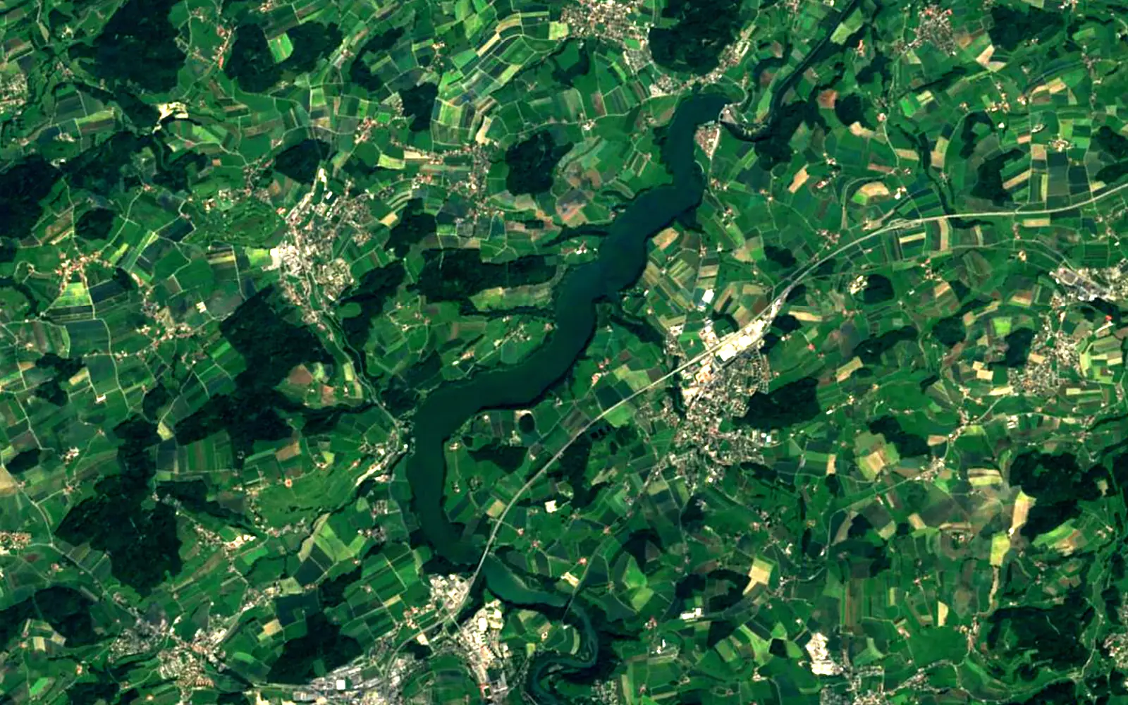 Lac de Schiffenen seen from space (Sentinel-2)