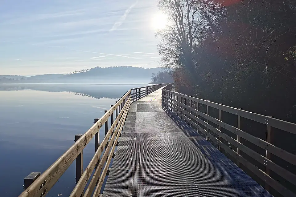 Boardwalk on Lago di Comabbio