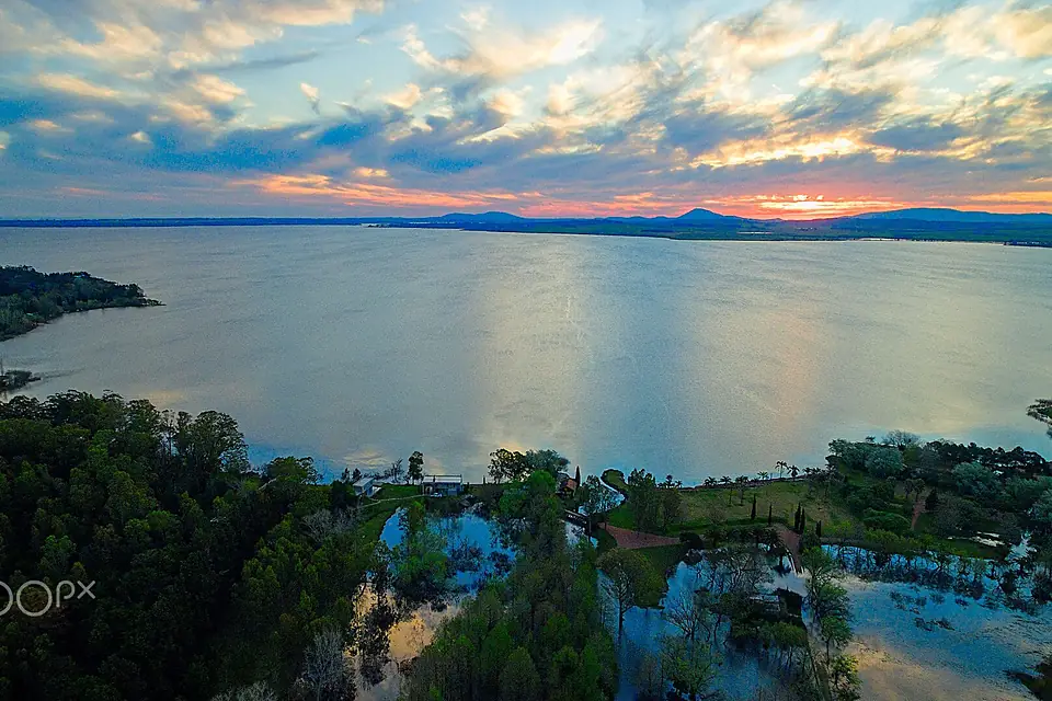 Laguna Del Sauce (172198067)