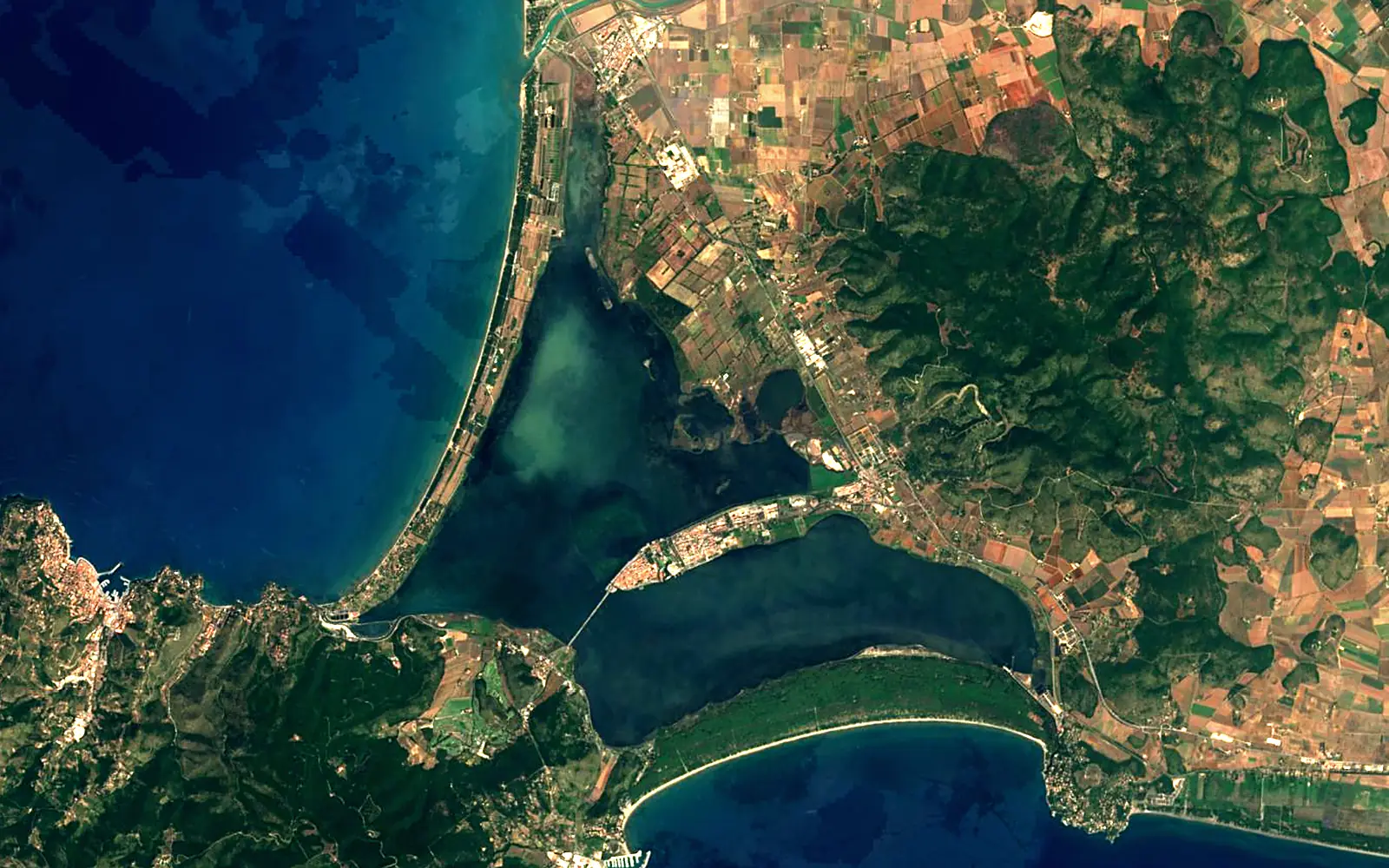 Laguna di Orbetello seen from space (Sentinel-2)