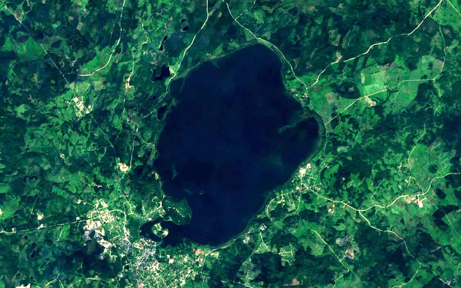 Lake Alūksne seen from space (Sentinel-2)
