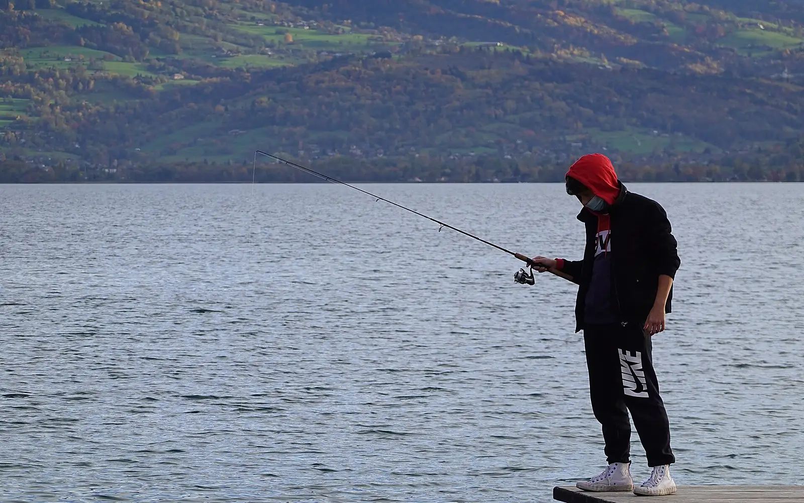 Angler, Lake Annecy in 2020 (51011726251)