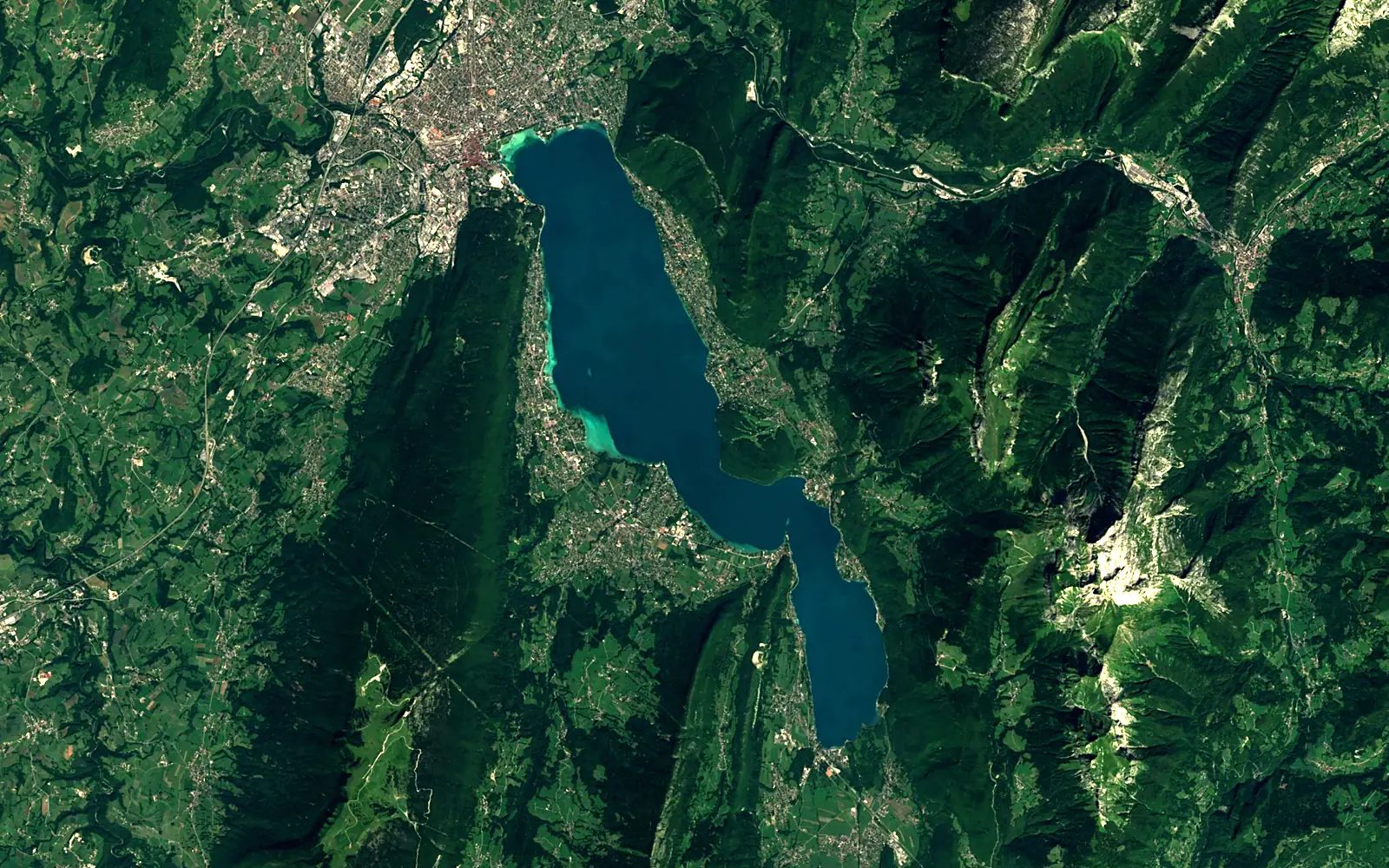 Lake Annecy seen from space (Sentinel-2)