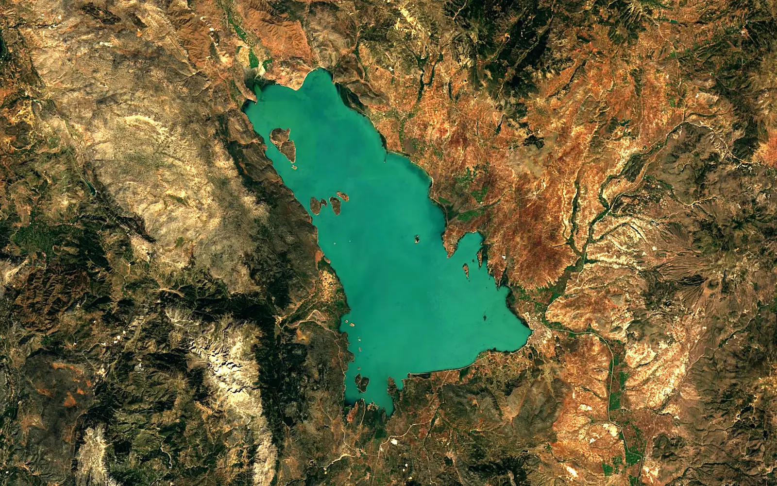 Lake Beyşehir seen from space (Sentinel-2)