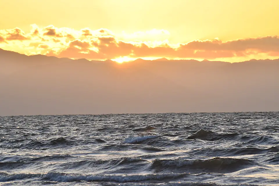 Biwa lake sunset (50157227732)